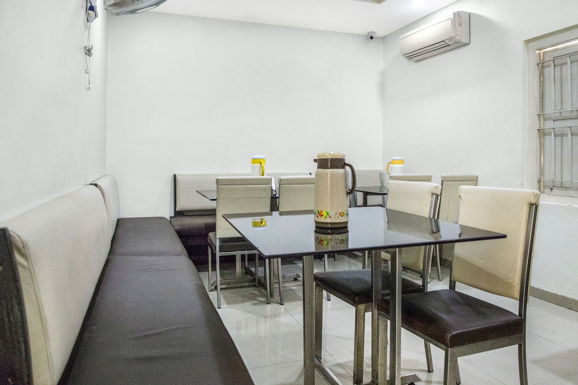 Hotel Kamran Palace Ahmedabad Extérieur photo