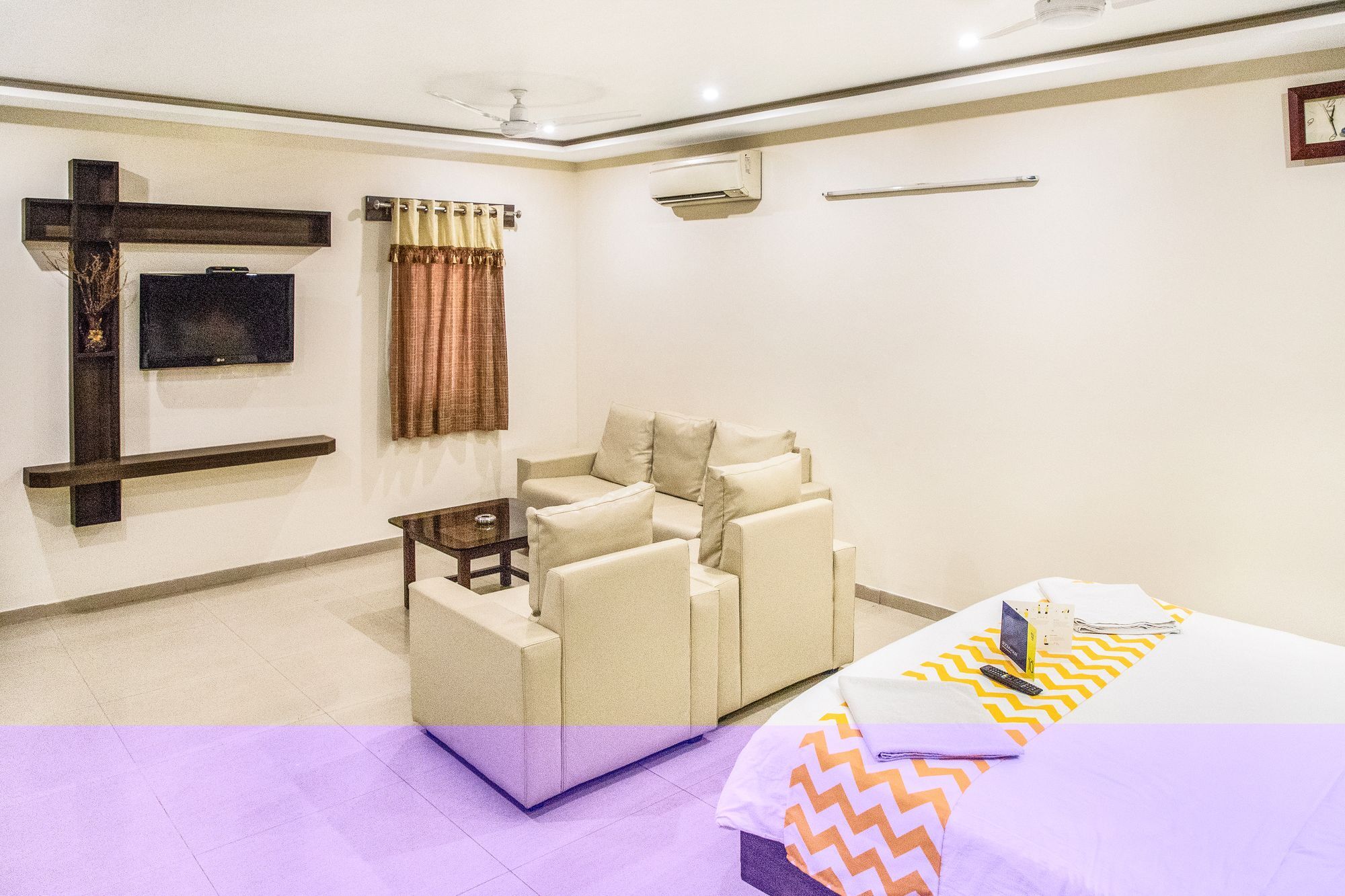 Hotel Kamran Palace Ahmedabad Extérieur photo