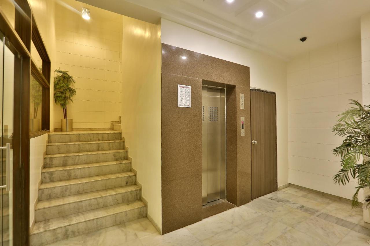 Hotel Kamran Palace Ahmedabad Extérieur photo