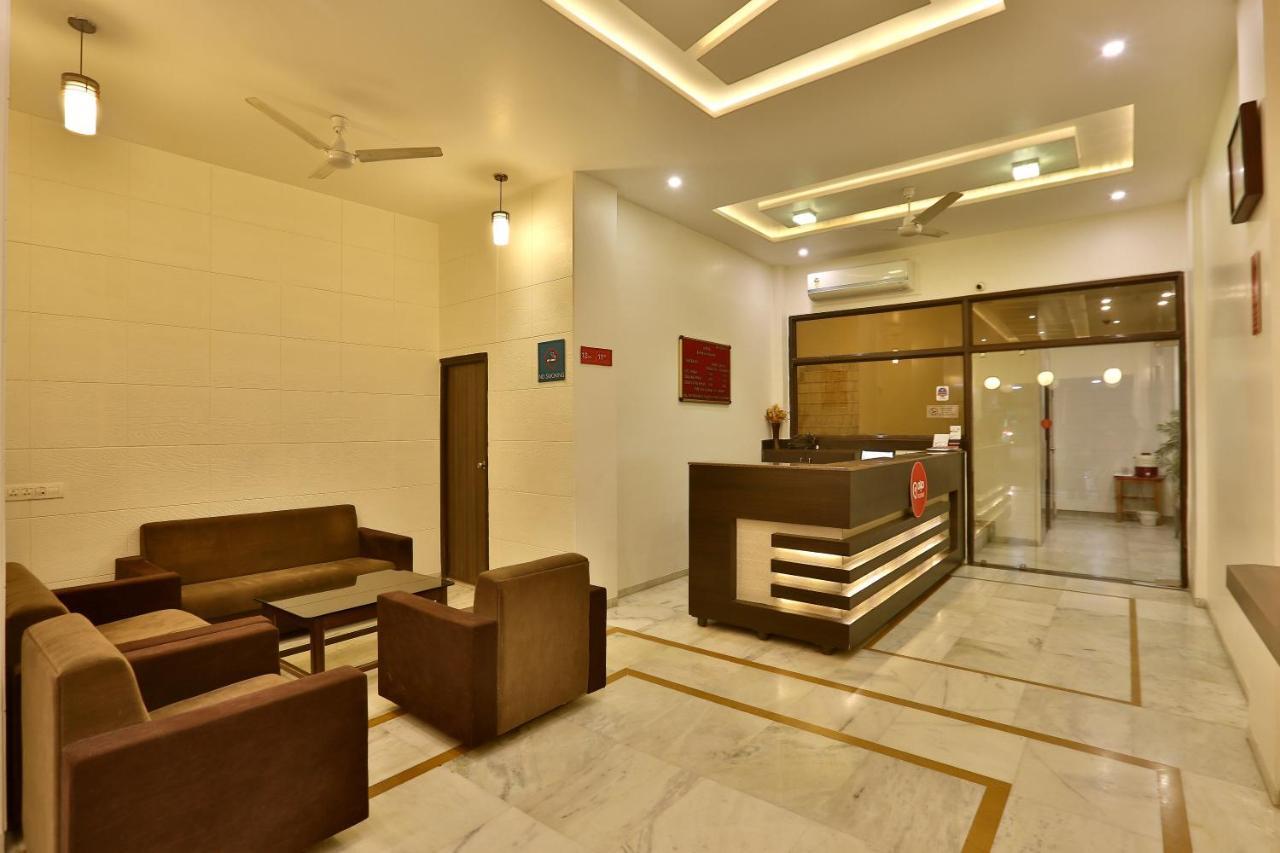 Hotel Kamran Palace Ahmedabad Extérieur photo